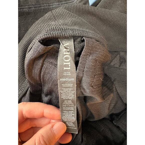 Vuori Miles Ankle Pants Black Medium Women’s Performance Joggers - Picture 9 of 9